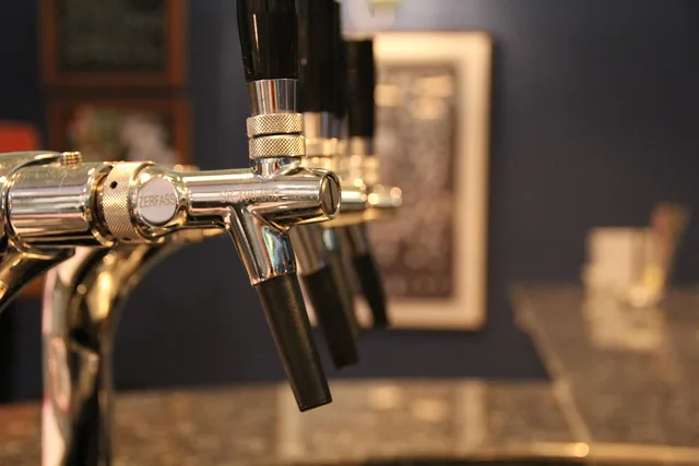 beer, tap, brewery, bottle, beer garden, bar, beer, brewery, brewery, brewery, brewery, brewery. Which six factors should decide a brewery and taproom market